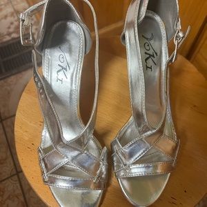 Yok Selena silver shoes